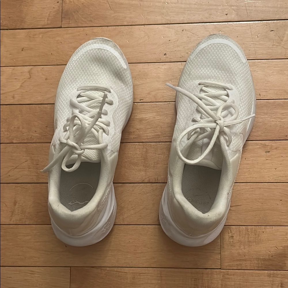 Nike Women's White gym Shoes. Worn